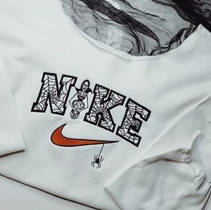 Coraline Embroidered Crew-neck sweater